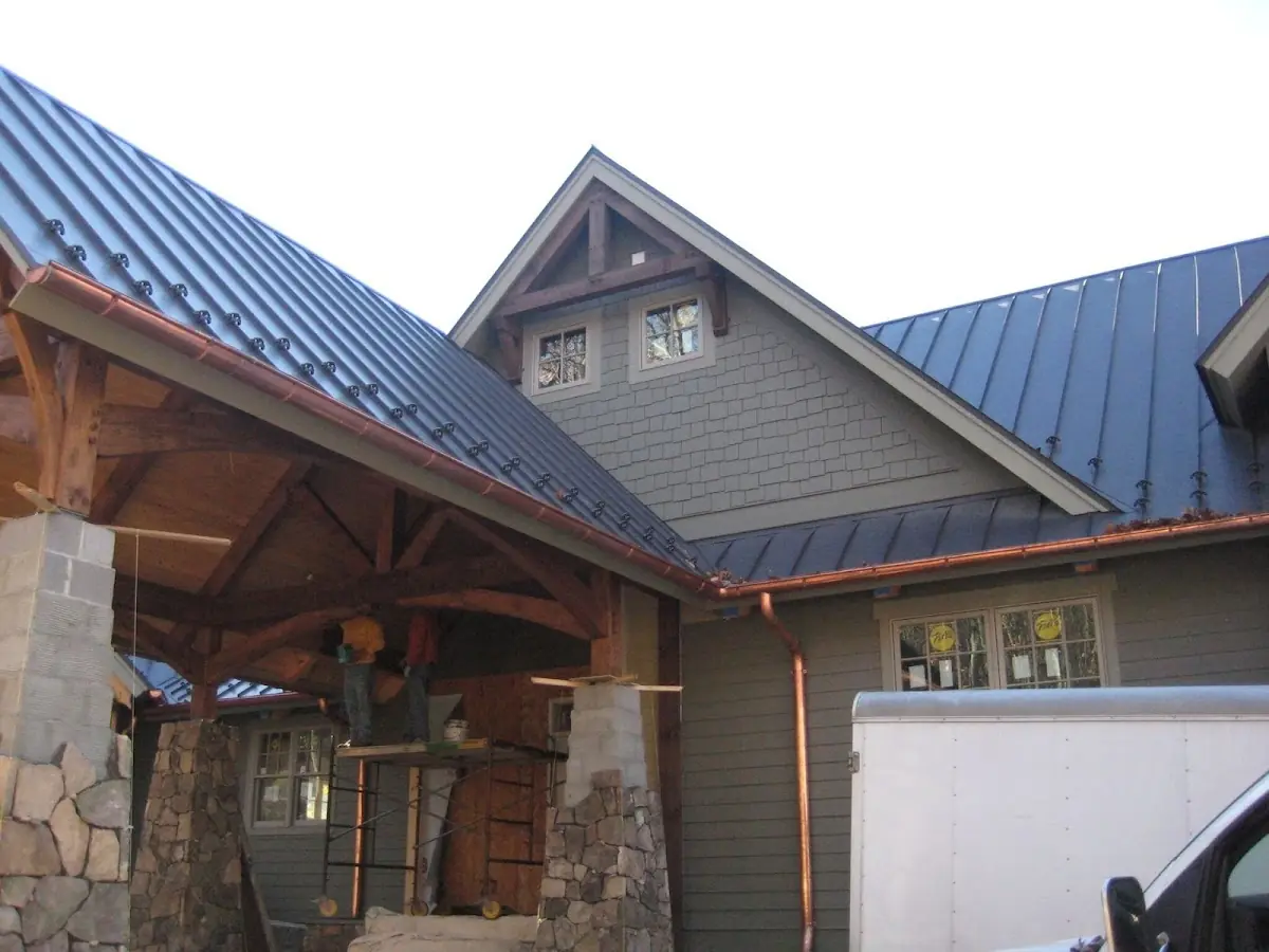 Craftsman Roofing team delivering quality roofing work in Russell Plantation